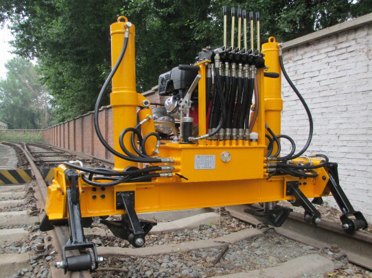 YQBJ-250型門式(shi)液壓起撥道機(jī)