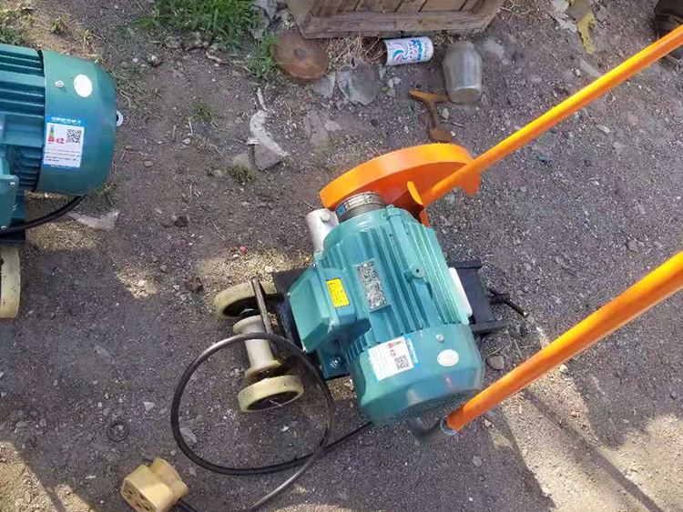 DQG-4型電(dian)動鋼軌鋸(ju)軌機