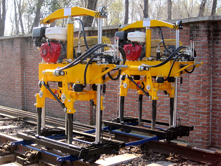 YD-22型液壓線(xiàn)路搗固機