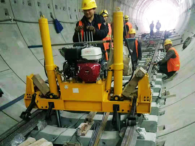 中(zhong)鐵四局北(běi)京地鐵施(shī)工