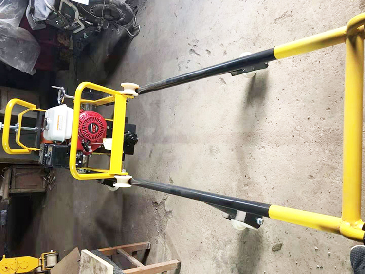 NCM-4.0型内燃(rán)道岔打(da)磨機