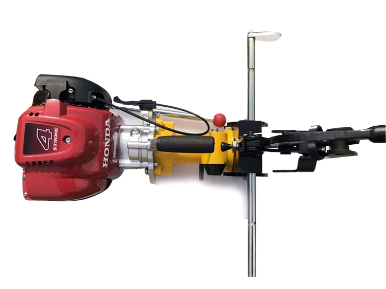 NZG-31型内(nèi)燃鋼軌鑽孔(kong)機